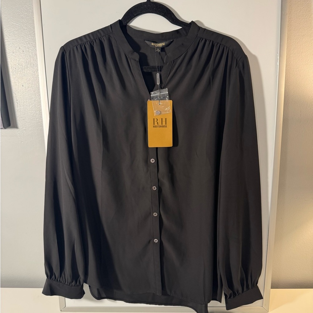 RH Roeyshouse - NWT - Black Button-Up Blouse